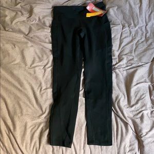 New Balance black active leggings